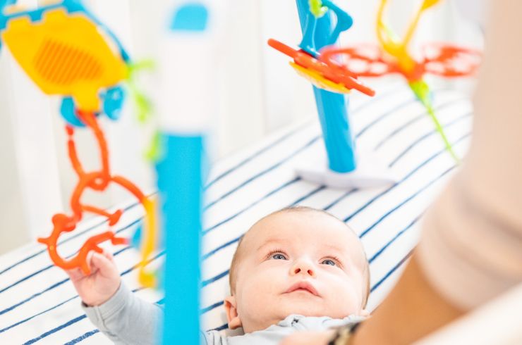 Unlocking Development: The Multifaceted Benefits of Cause and Effect Toys for Babies - Nurture Smart